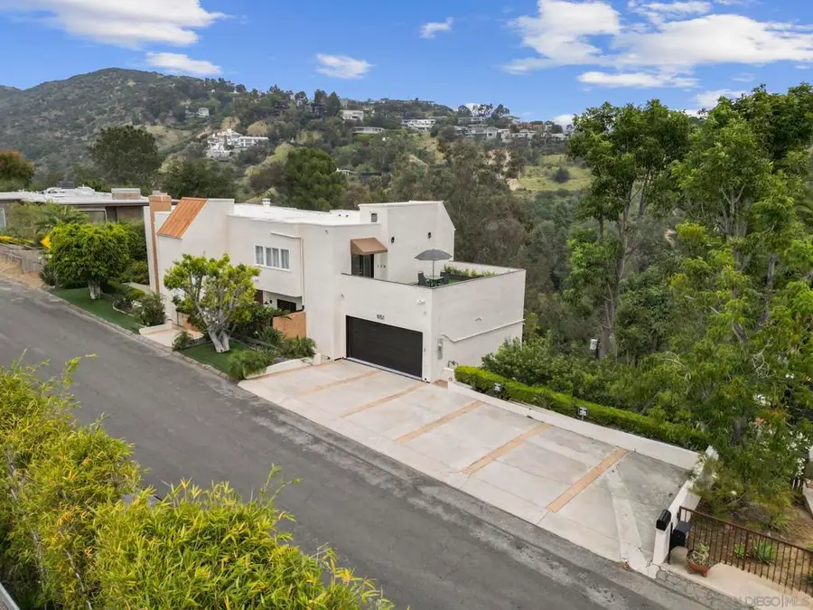 1052 N Kenter Ave, Los Angeles, CA 90049 - #3