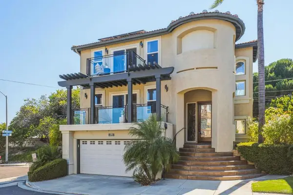 2304 Walmar Lane, San Diego, CA 92109