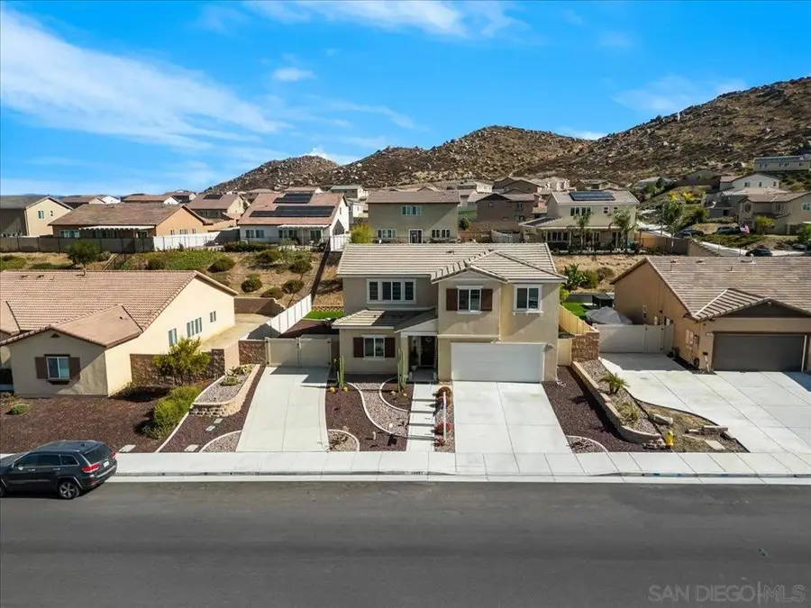 30667 Expedition Dr, Winchester, CA 92596 - #2