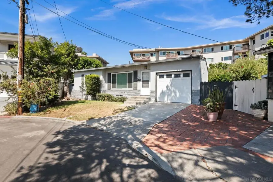 665 Pacific View Dr, San Diego, CA 92109 - #3