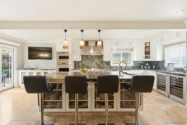 6855 Cartwright, San Diego, CA 92120