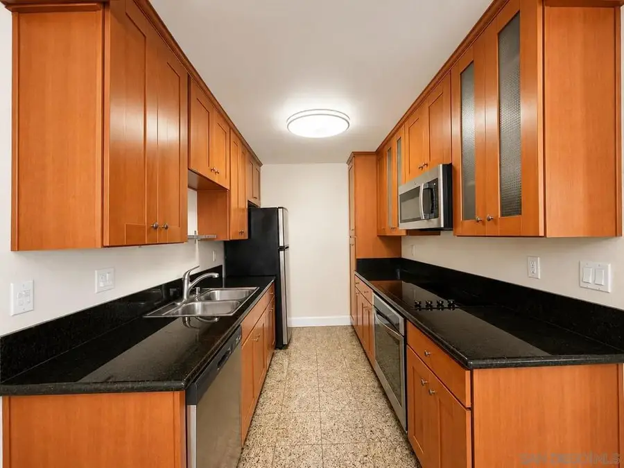 8570 Via Mallorca #E, La Jolla, CA 92037 - #3