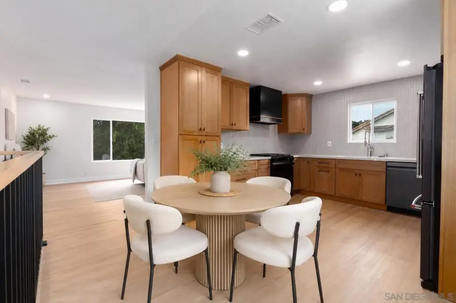 361 E Indian Rock Rd, Vista, CA 92084 - #3