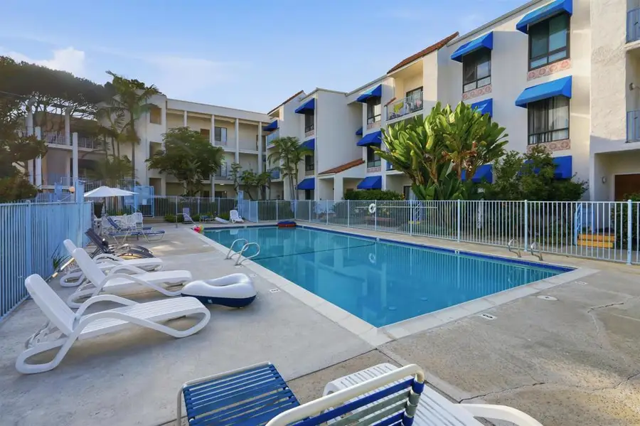8310 Regents Rd #3H, San Diego, CA 92122 - #3