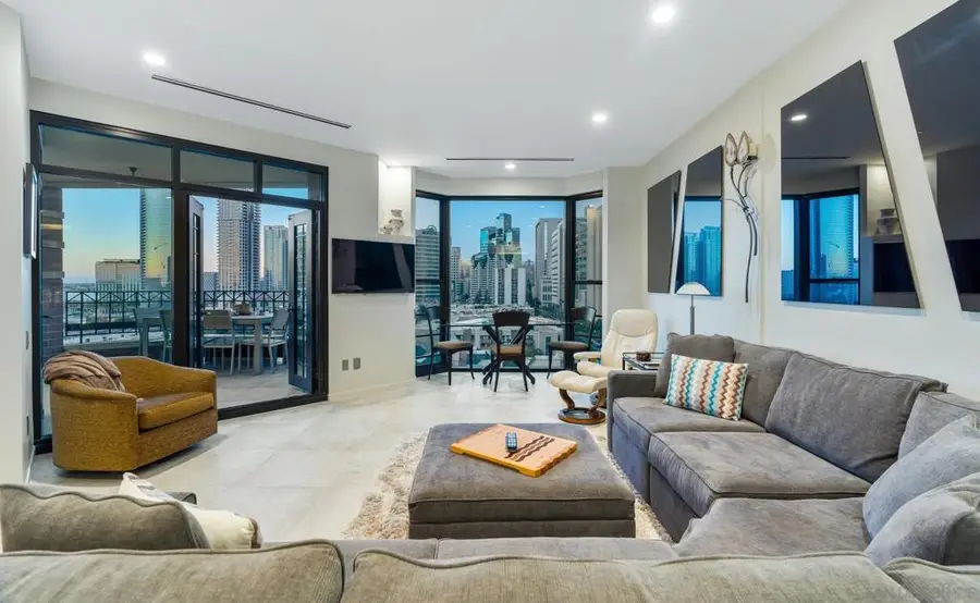 500 W Harbor Dr #1303, San Diego, CA 92101 - #3