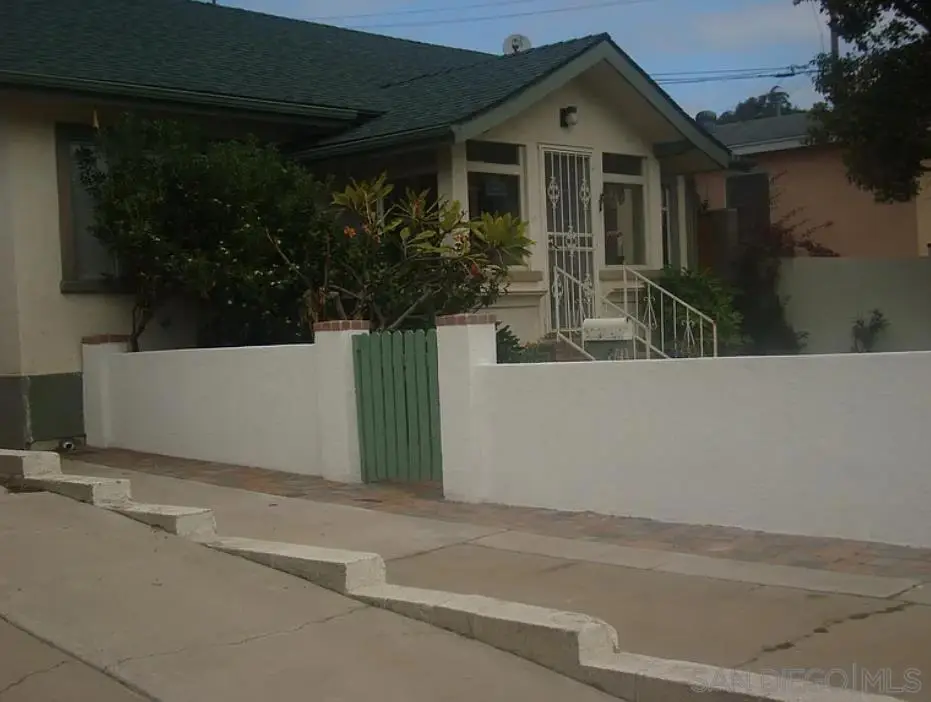 2220 Rosecrans St, San Diego, CA 92106 - #1