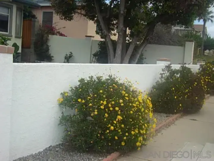 2220 Rosecrans St, San Diego, CA 92106 - #2