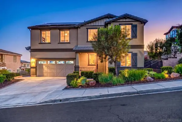 2077 Del Rincon Place, Escondido, CA 92026