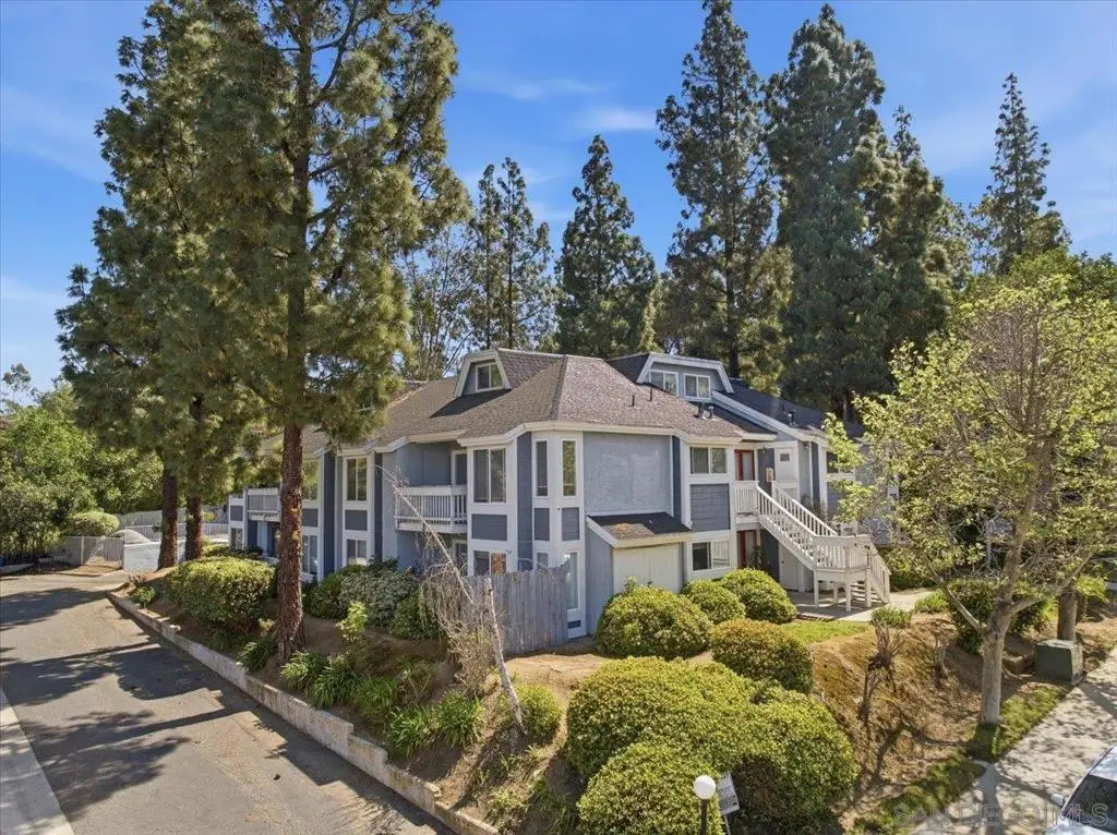 1564 Tanglewood Ln. #18, Escondido, CA 92029 - #1