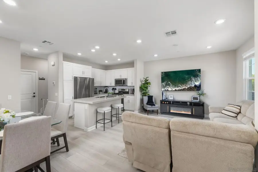 1202 Sunrise View #103, San Marcos, CA 92078 - #2