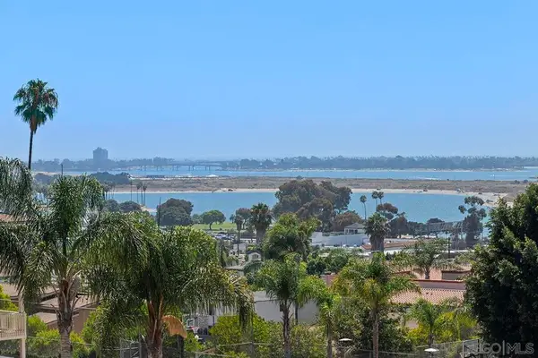 Address Withheld By Seller, San Diego, CA 92117