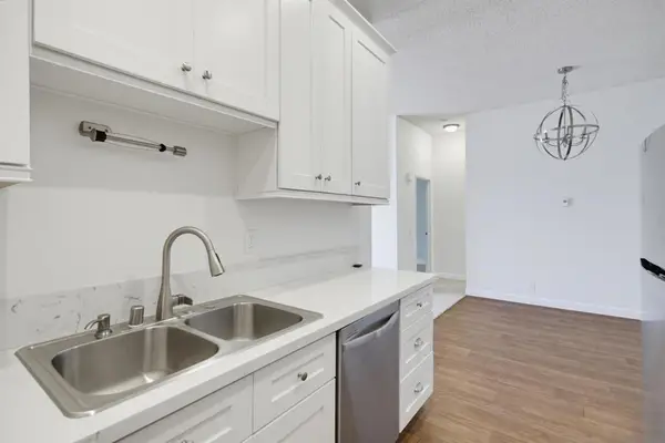 8310 Regents Rd #2A, San Diego, CA 92122