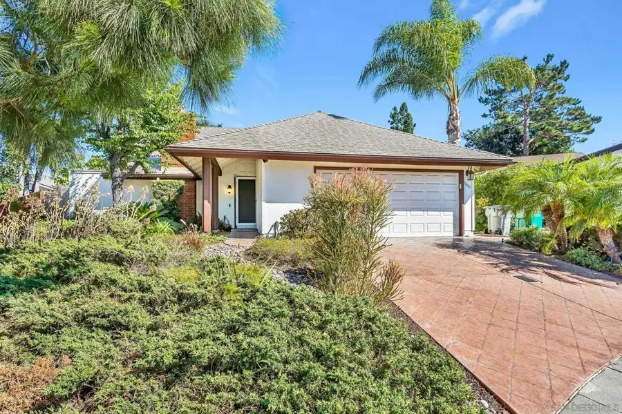 17031 Oculto, San Diego, CA 92127 - #2