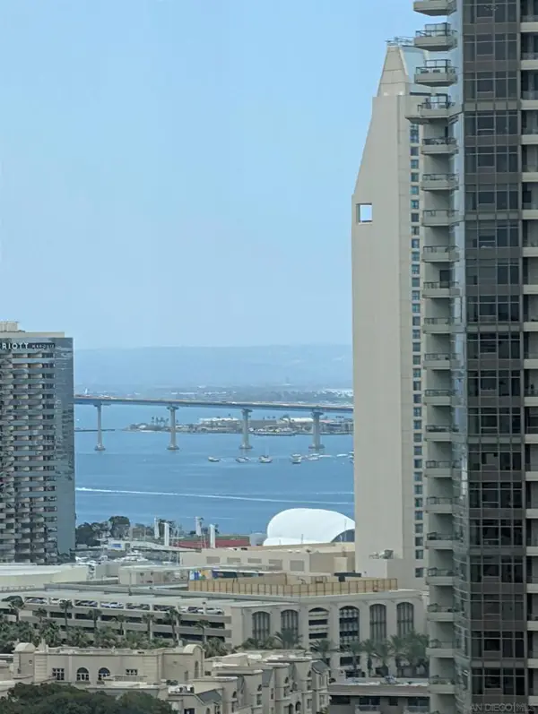 1205 Pacific Hwy #2504, San Diego, CA 92101