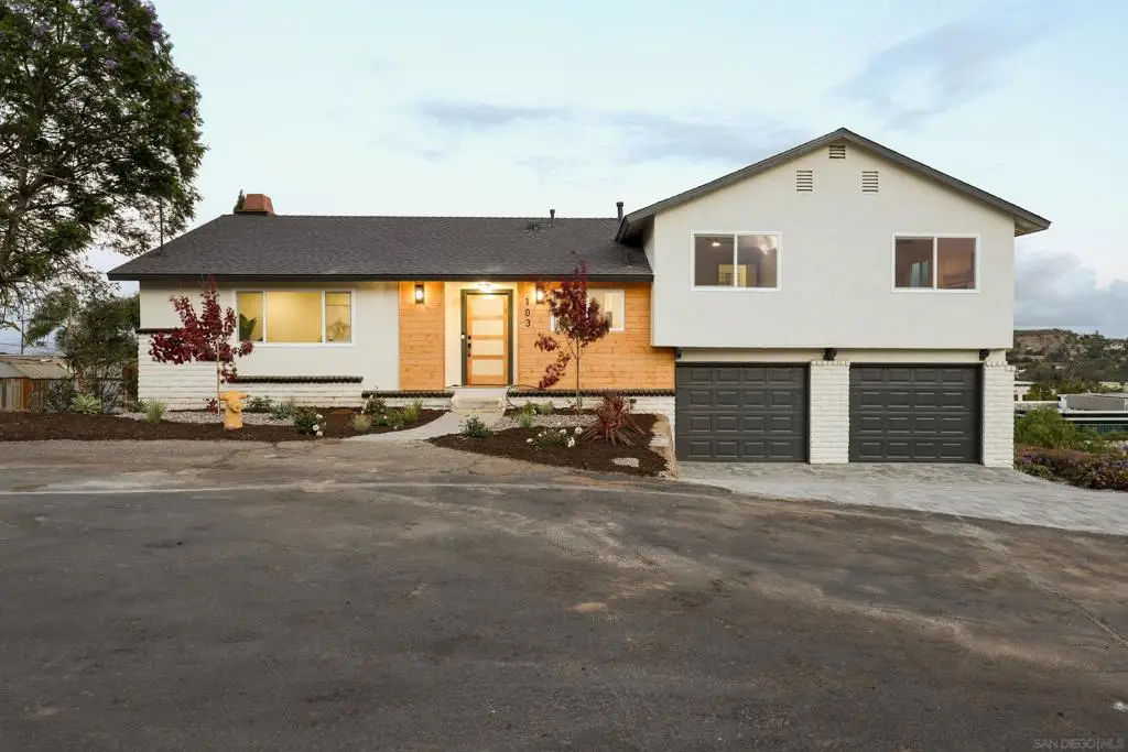 103 Howell Heights, Escondido, CA 92025 - #1