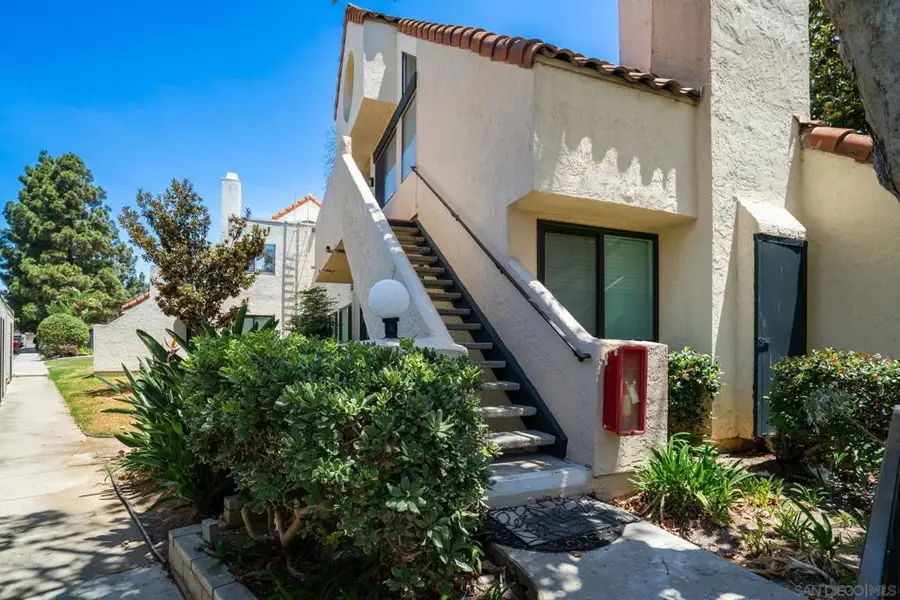 345 N Melrose Dr #H, Vista, CA 92083 - #2