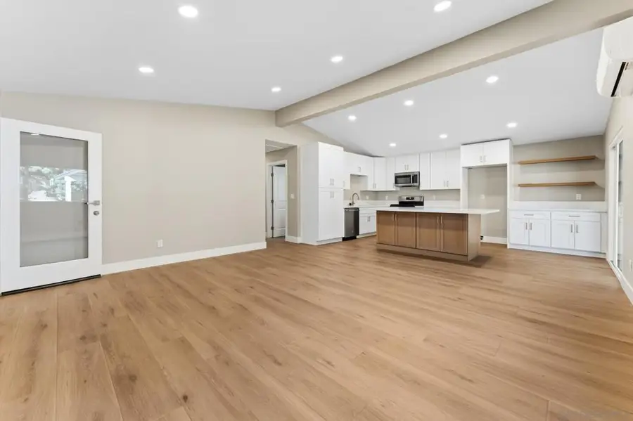 578 E Indian Rock Rd, Vista, CA 92084 - #2