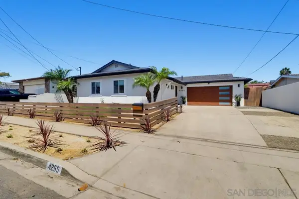 4255 Lochlomond St, San Diego, CA 92111