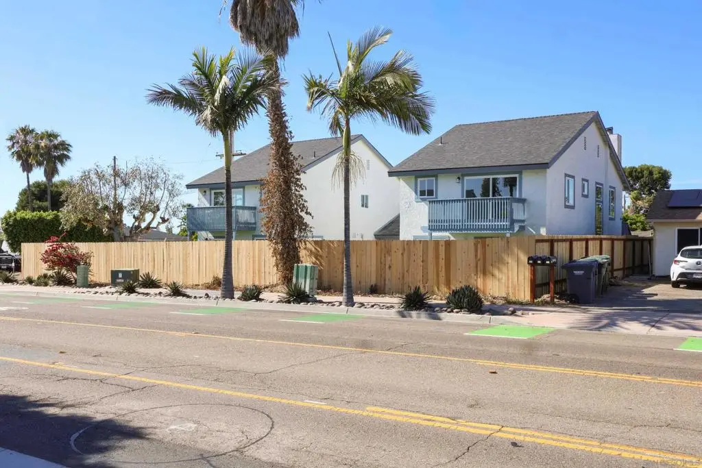 658 660 Santa Fe Dr., Encinitas, CA 92024 - #1