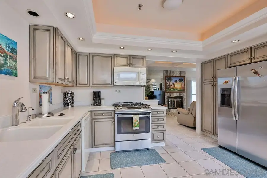 835 D Ave #4, Coronado, CA 92118 - #2