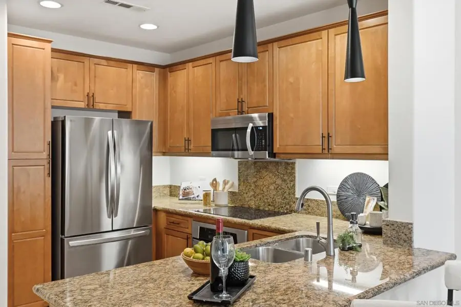 3887 Pell Pl #325, San Diego, CA 92130 - #3