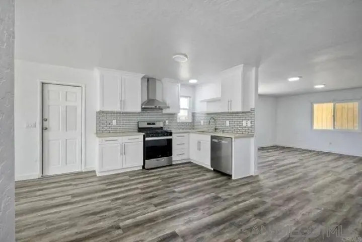 212 Roma, San Marcos, CA 92069 - #3