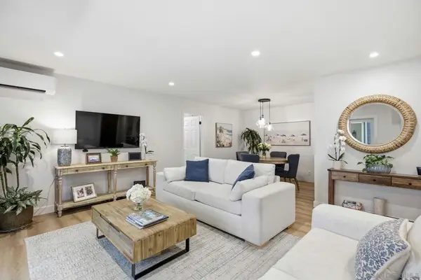 858 E Ave, Coronado, CA 92118
