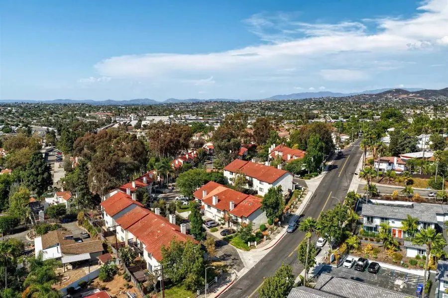 321 Windy Ln, Vista, CA 92083 - #3