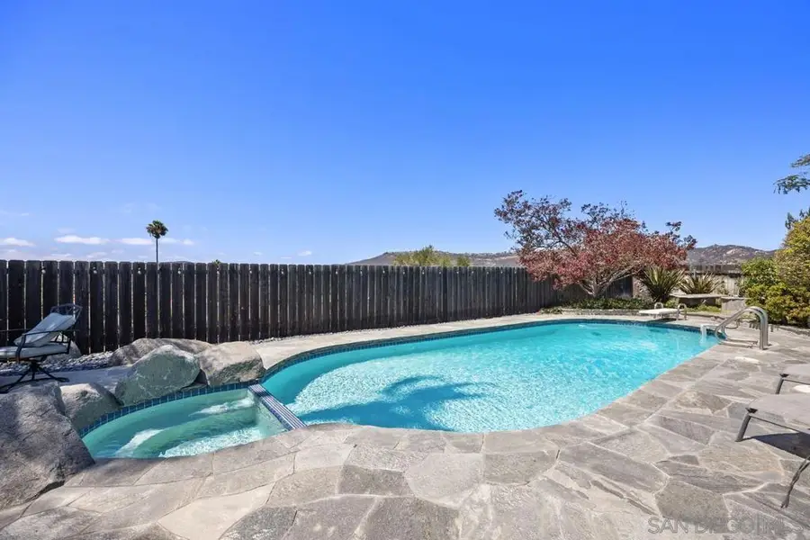 534 Tam O Shanter Dr, San Marcos, CA 92069 - #2