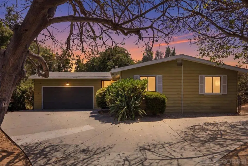 860 Magarian Rd, Fallbrook, CA 92028 - #1