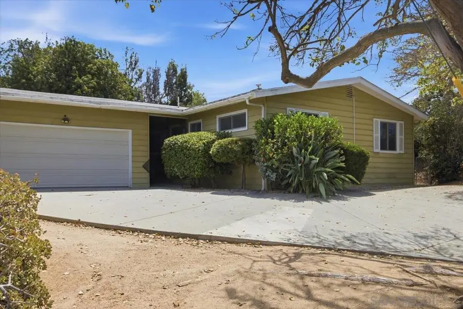 860 Magarian Rd, Fallbrook, CA 92028 - #2