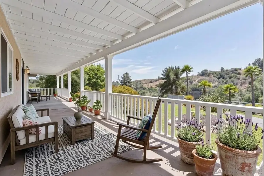 3562 S Mission Road, Fallbrook, CA 92028 - #2