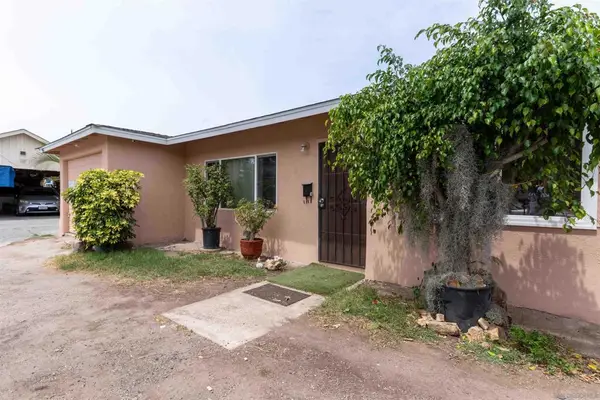 5484 88 Santa Margarita Street, San Diego, CA 92114