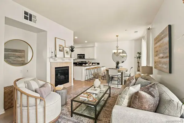 845 Harbor Cliff Way #305, Oceanside, CA 92054