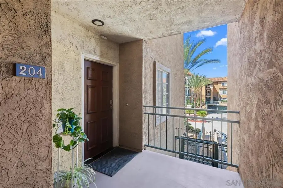 2150 Camino De La Reina #4204, San Diego, CA 92108 - #2