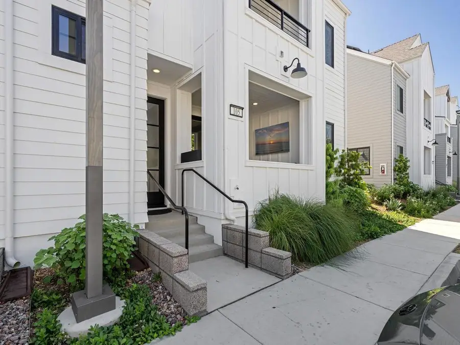 1402 Anacona Pl #105, Encinitas, CA 92024 - #2