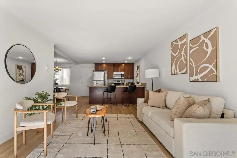 8332 Regents Rd #1L, San Diego, CA 92122 - #2