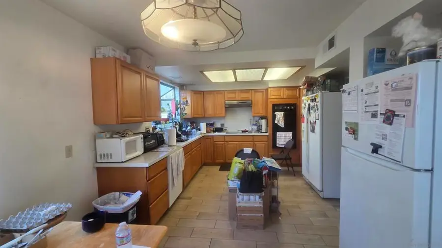 8827 Via Andar, San Diego, CA 92122 - #3