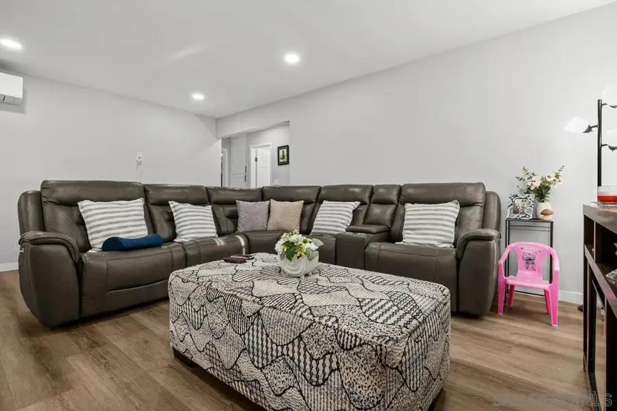 215 N R, National City, CA 91950 - #3