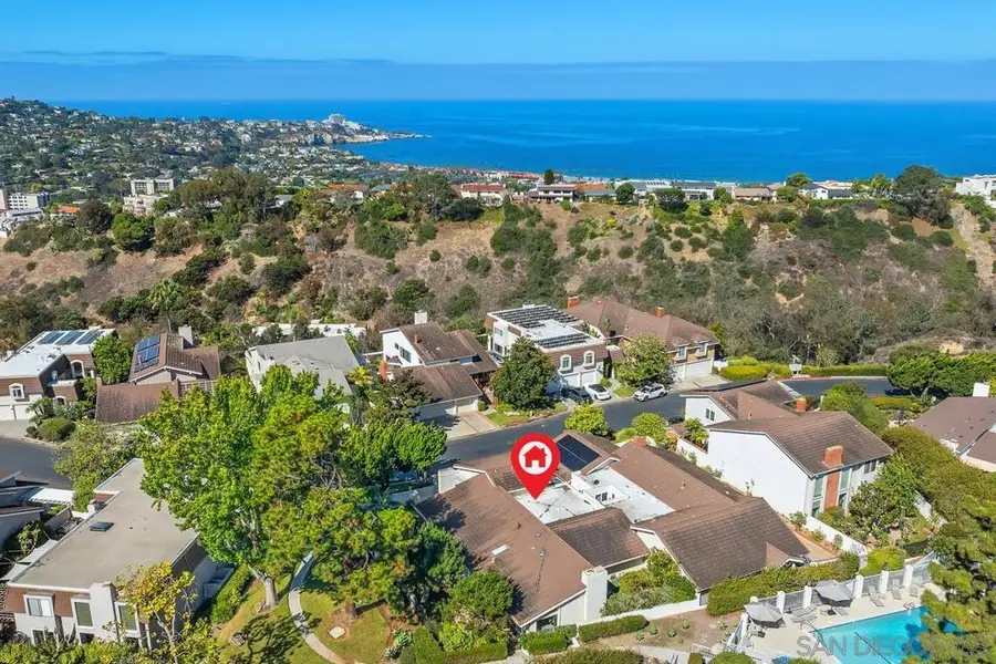 8233 Caminito Maritimo, La Jolla, CA 92037 - #2
