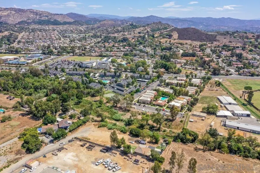 1828 N Iris Ln, Escondido, CA 92026 - #3