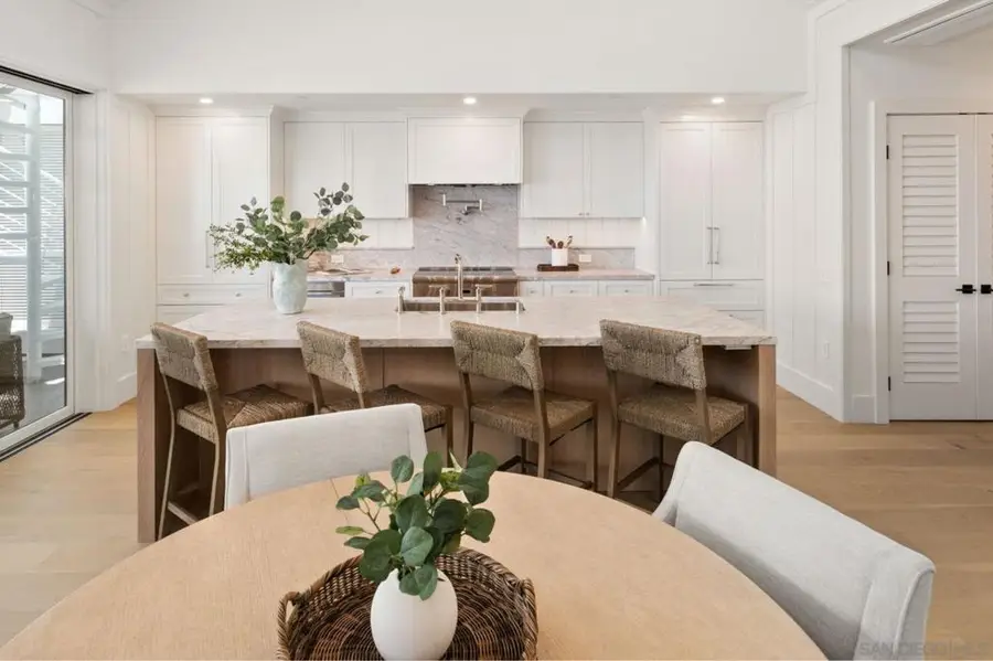 747 Orange Ave #202, Coronado, CA 92118 - #3