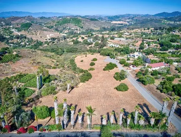 Fairview Dr, Vista, CA 92084