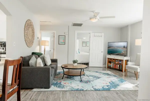 7560 Normal Ave, La Mesa, CA 91941