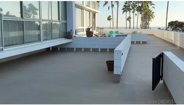 1810 Avenida Del Mundo #106, Coronado, CA 92118