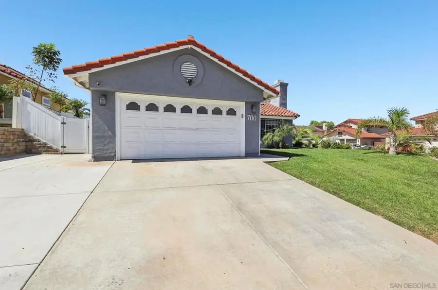 700 Baylor Ave, Bonita, CA 91902 - #2
