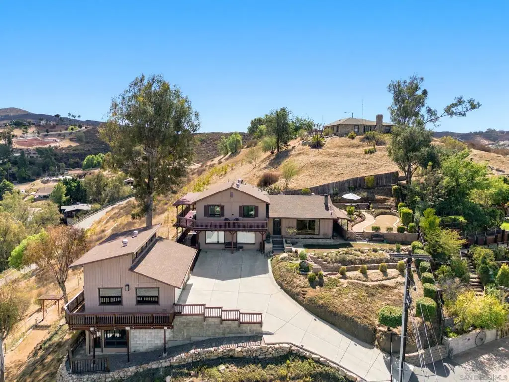 12886 Castle Court Drive, Lakeside, CA 92040 - #1
