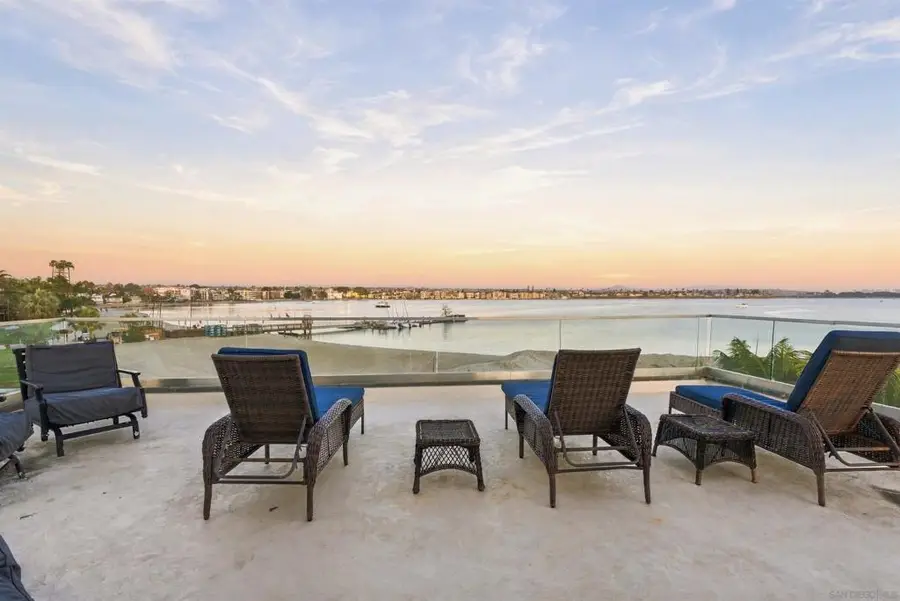3958 60 Bayside Walk, San Diego, CA 92109 - #2