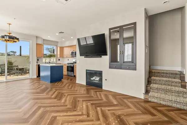 406 Carmel Creeper Pl, Encinitas, CA 92024