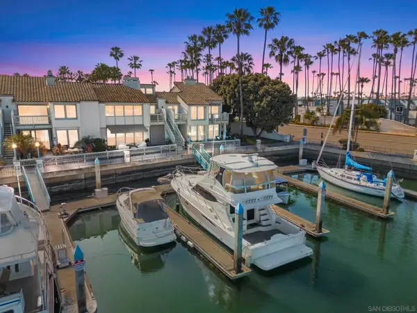 6 E Kingston Ct, Coronado, CA 92118